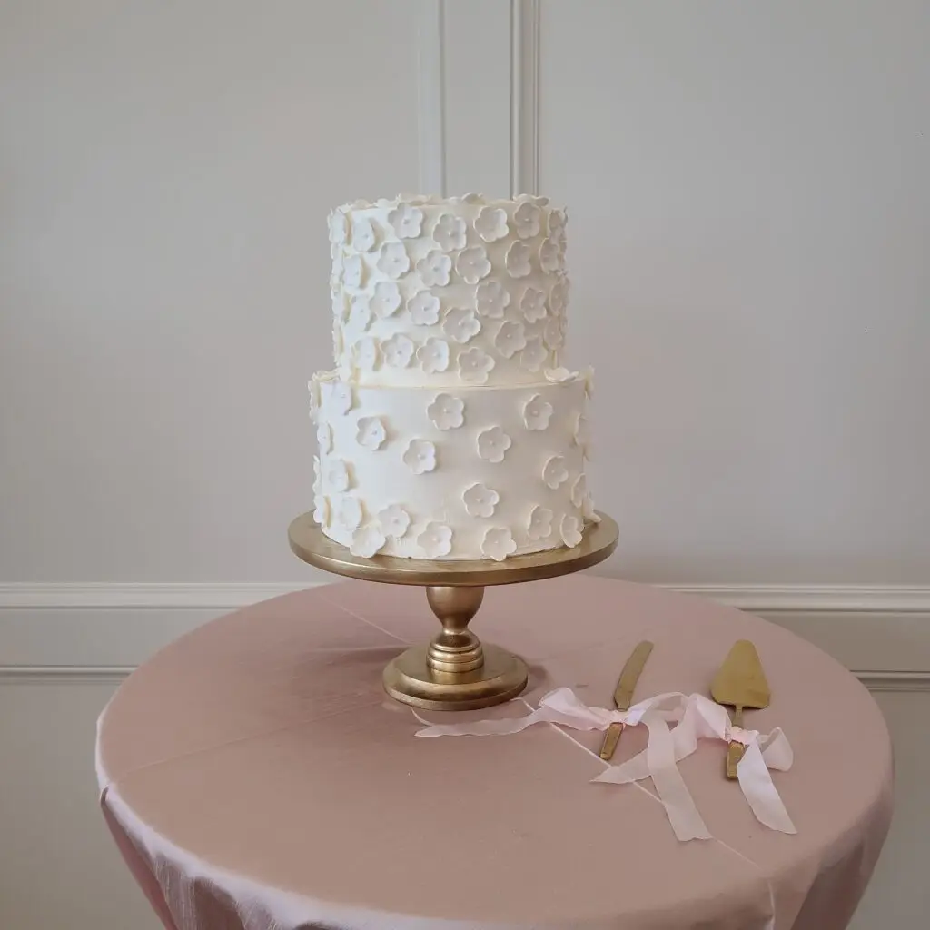 two tier fondant flower wedding cake, Sweet E's Bakery, Utah