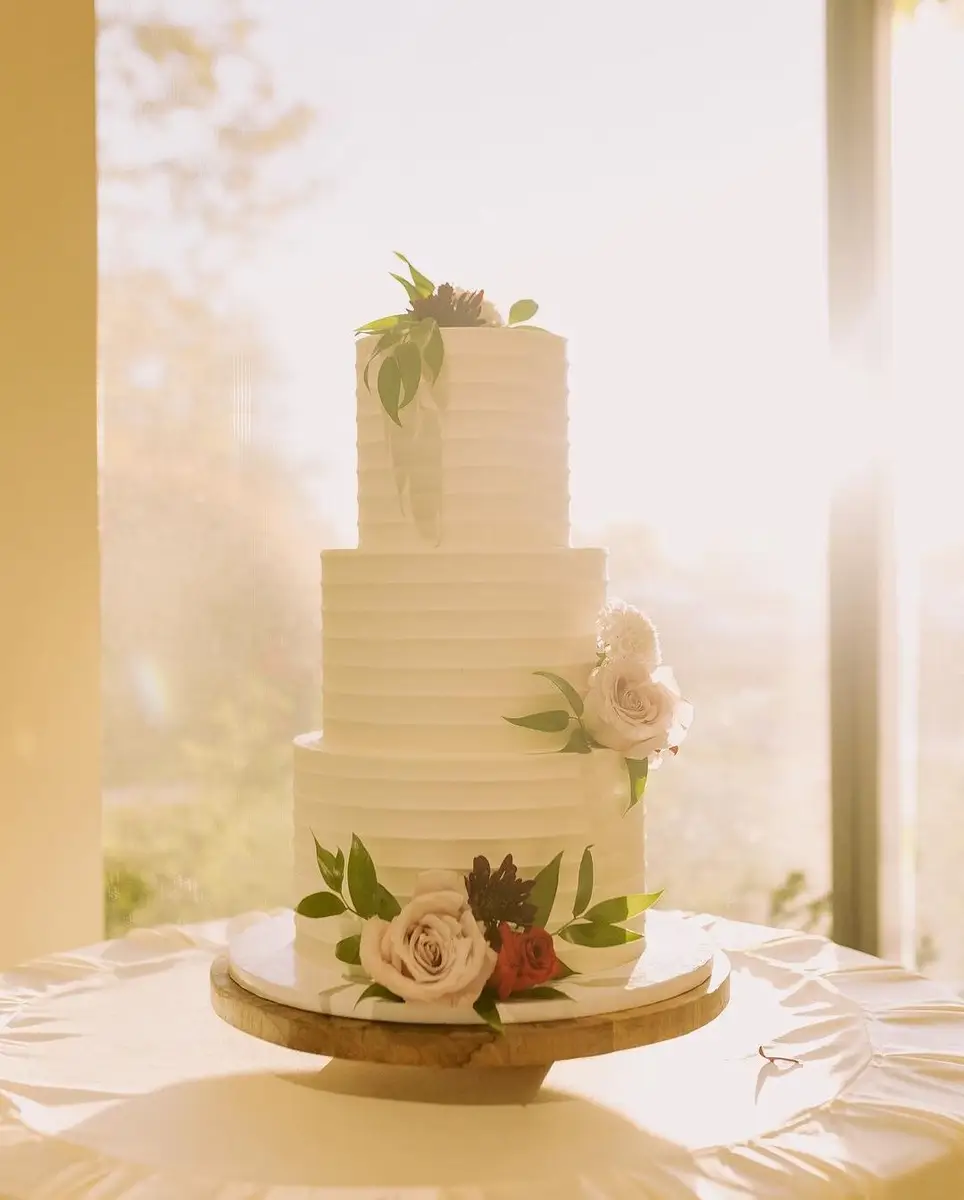 Elegant custom cake styled on site at a Utah venue